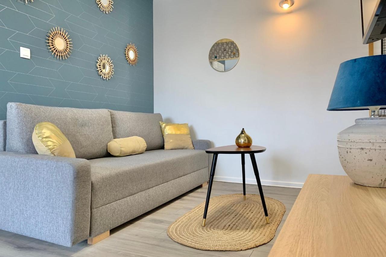 #Bn The Blue Song Marcelin Berthelot Tramway Apartment Гренобъл Екстериор снимка